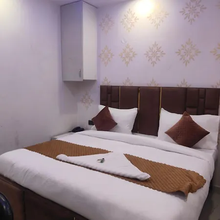 Hotel Mannat - Near Thyagaraj Sports Complex-3
