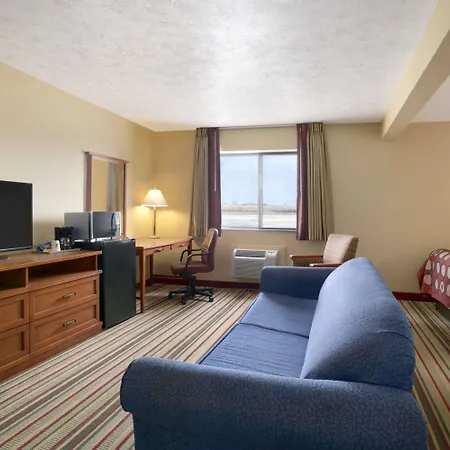Super 8 By Wyndham Park City/North Wichita Area-3