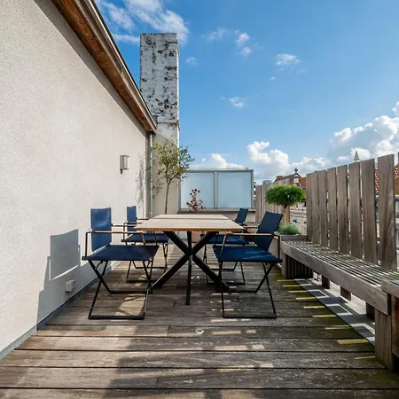 Villa Euphrosina boutique verblijf met verwarmd zwembad, sauna, vlakbij het strand van Oostende-3