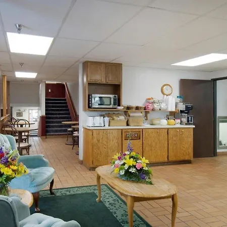 Americas Best Value Inn Torrington-3