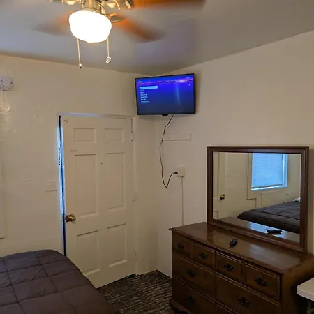 Terry Point Motel-2