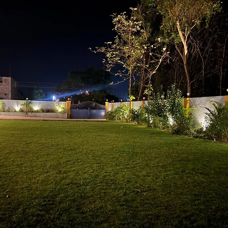 La Millionaire Luxury Resort - Tie-2