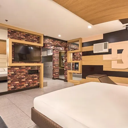 Victoria Court Las Pinas-3