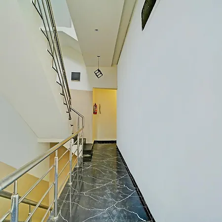 Fabhotel Million-2