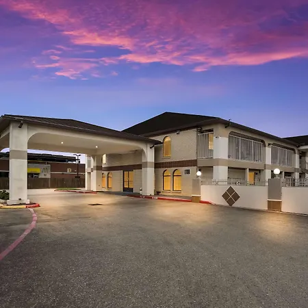 Surestay Hotel By Best Western Deer Park-2