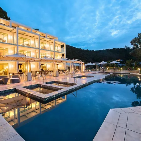 Paihia Beach Resort & Spa Hotel-2