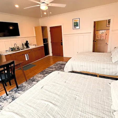 Hilo Town Inn-3