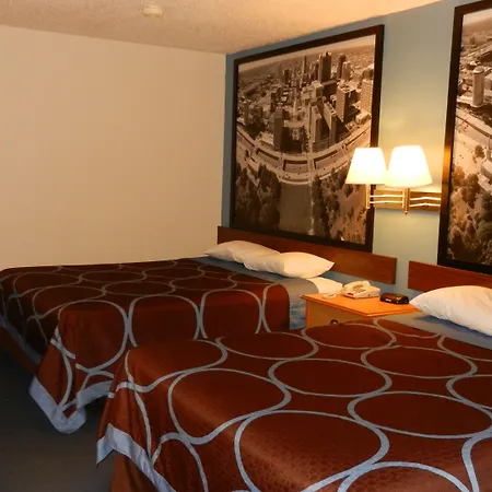 Super 8 By Wyndham Potosi-3