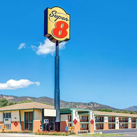 Super 8 By Wyndham Yreka-3