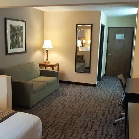 Baymont By Wyndham Belleville Airport Area Free Airport Shuttle-2