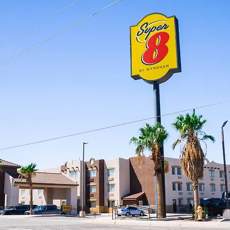 Super 8 By Wyndham Yuma-3