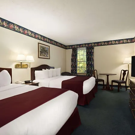 Days Inn By Wyndham Grayling-3