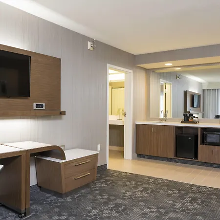 Courtyard By Marriott Livermore-2