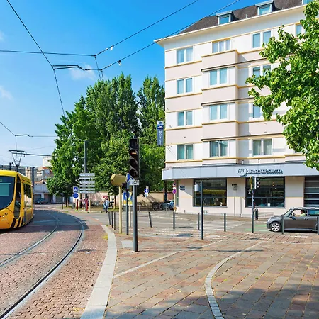Best Western Mulhouse Salvator Centre-3