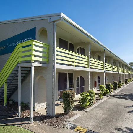 The Beach Motel Hervey Bay-2