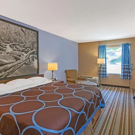 Super 8 By Wyndham Caryville Tn-2