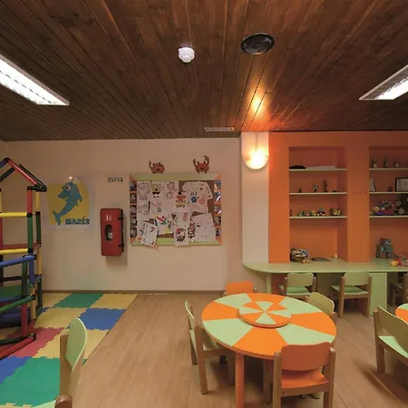 Vila Gale Ampalius-2