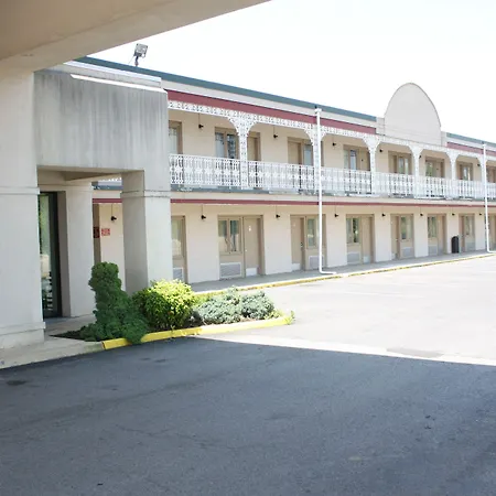 Red Roof Inn Staunton-2