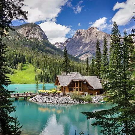 Emerald Lake Lodge-2