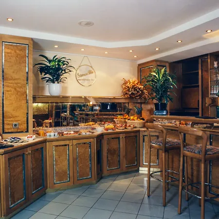 Hotel Christophe Colomb-2