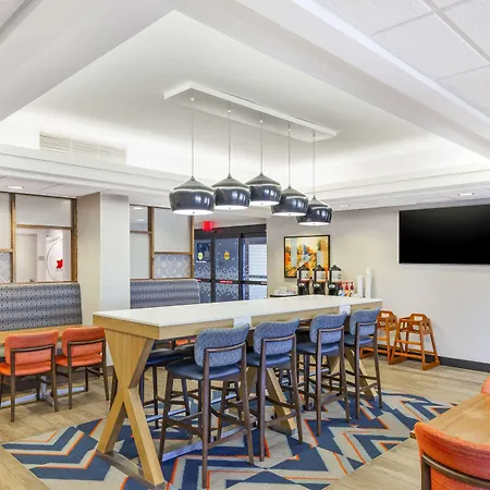 Hampton Inn Mebane-3