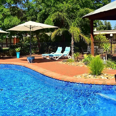 River Country Inn (Adults Only)-3