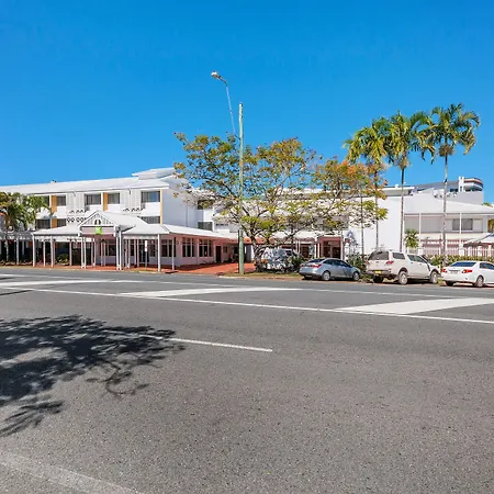 Mercure Cairns-2