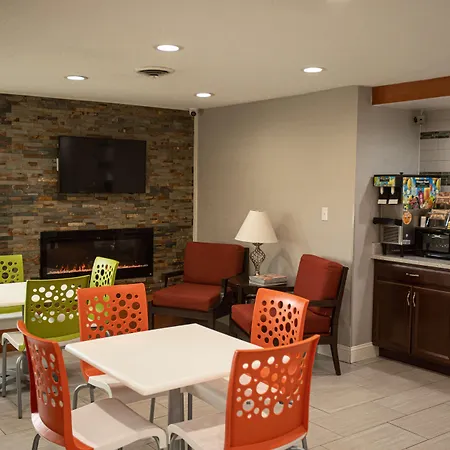 Knights Inn Mount Airy-2