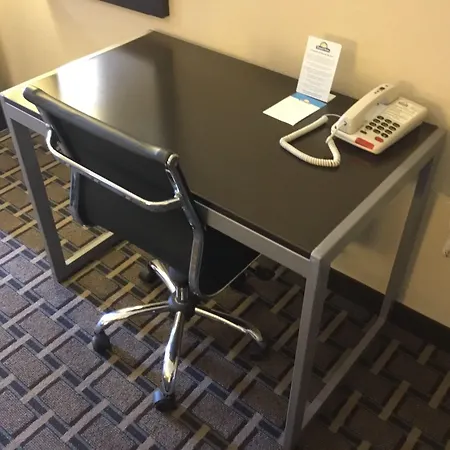 Days Inn & Suites By Wyndham Houston North - Spring-2