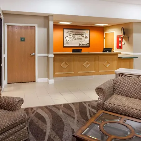 Super 8 By Wyndham Rochester-2