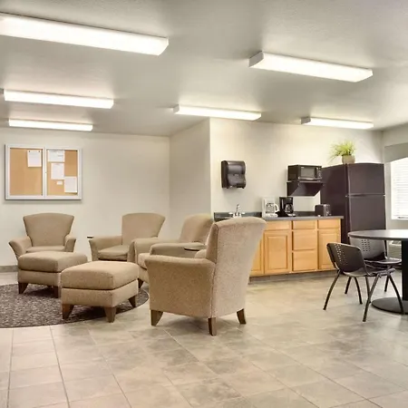 Travelodge By Wyndham Cheyenne-2