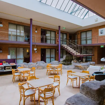 Garden Lodge Sydney Hotel-3