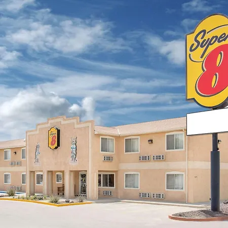Super 8 By Wyndham Bloomfield-3
