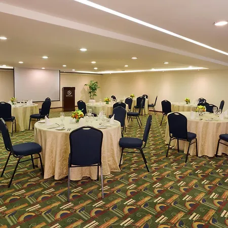 Hotel Estelar Miraflores-3