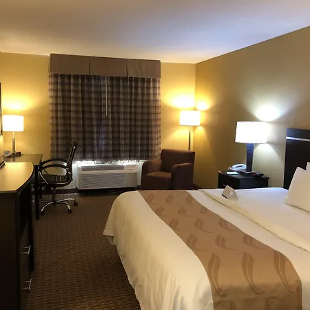 Quality Inn & Suites Sun Prairie Madison East-3
