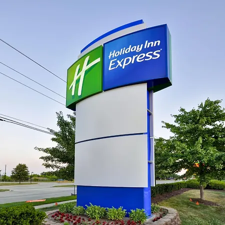 Holiday Inn Express Romulus / Detroit Airport By Ihg-3