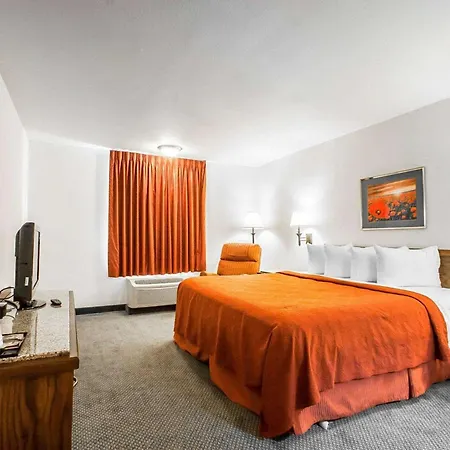 Economy Suites Springfield - Fairgrounds-2
