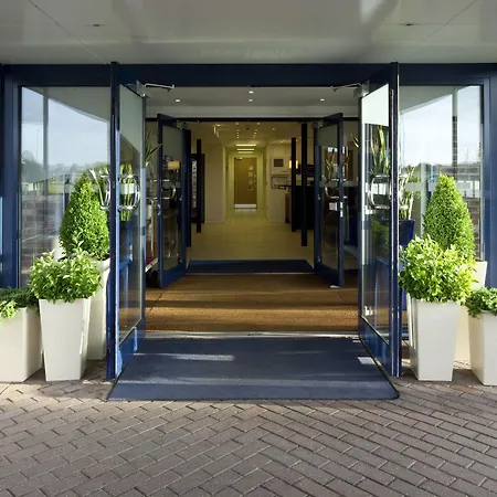 Holiday Inn Express Peterborough By Ihg-2