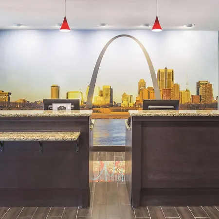La Quinta By Wyndham O'Fallon, Il - St. Louis-3