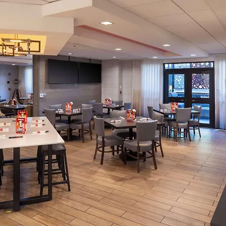 Hilton Garden Inn Los Angeles / Hollywood-3