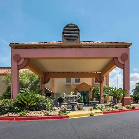 Econo Lodge Inn & Suites Diamondhead-3