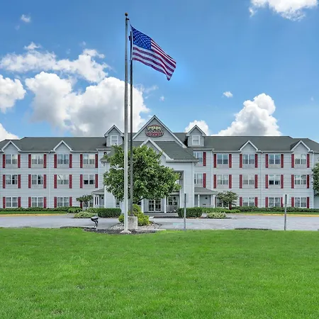 Lancaster Inn & Suites-2