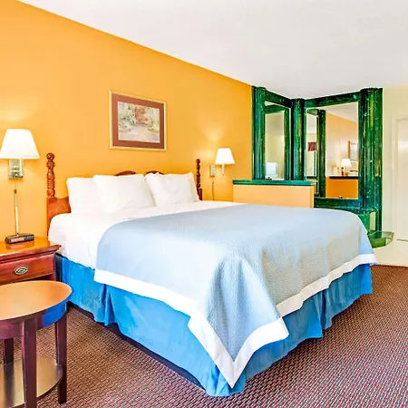 Days Inn By Wyndham Covington-3