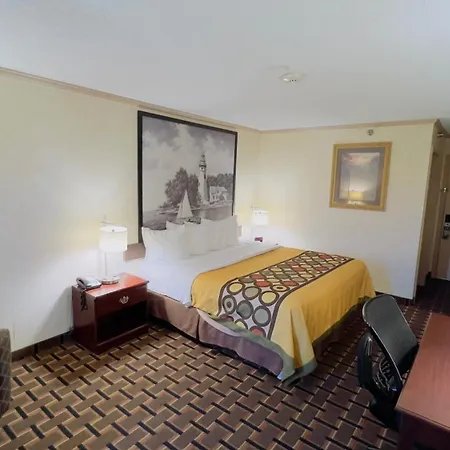 Super 8 By Wyndham Maumee Perrysburg Toledo Area-2
