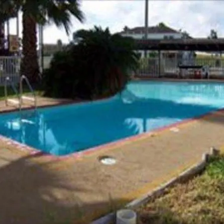 Knights Inn Corpus Christi-3