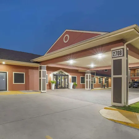 Best Western Plus Edinburg Inn & Suites-2