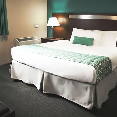 Ramada By Wyndham-3