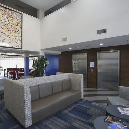 Holiday Inn Express Hotel & Suites Blythewood By Ihg-3
