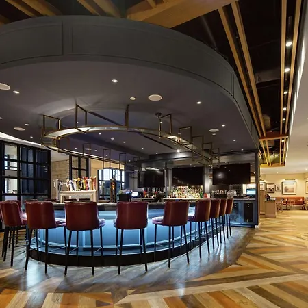 Doubletree By Hilton Toronto Airport, On-3