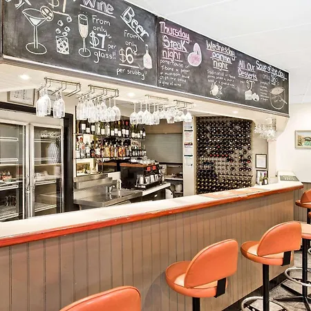 Comfort Hotel Dandenong-3